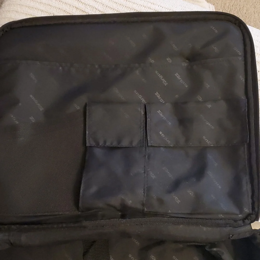 Targus Corporate Traveler Briefcase/Laptop Case